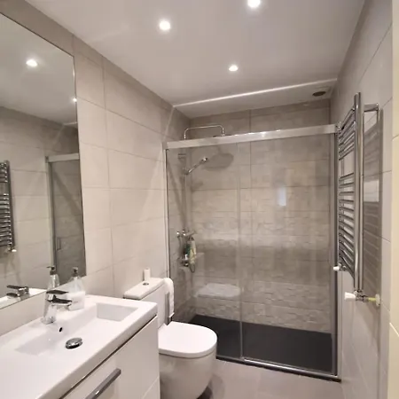 Con Garaje En El Centro *