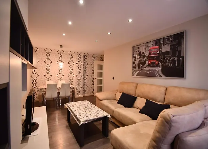 Con Garaje En El Centro * Gijón